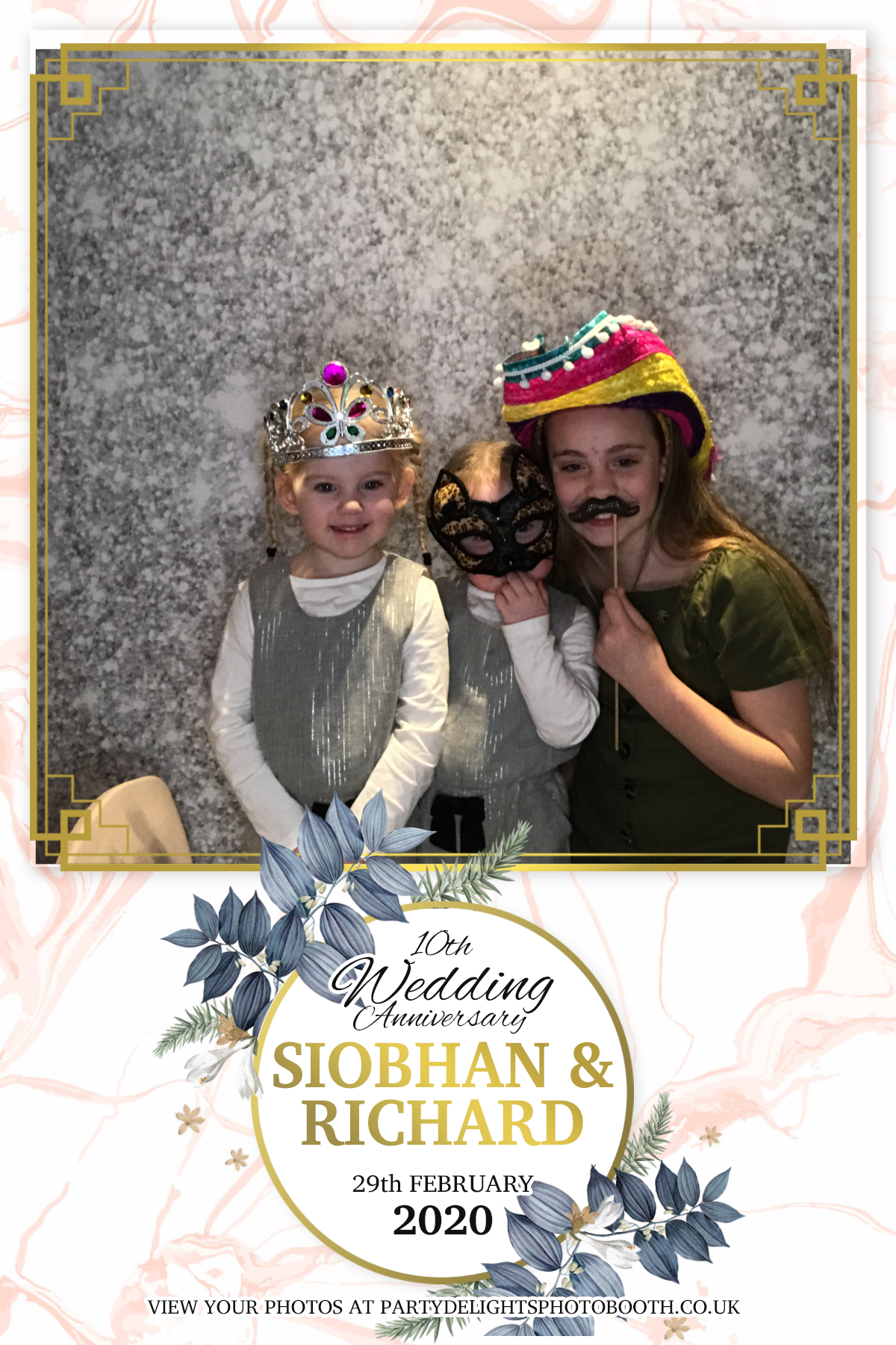 Siobhan and Richards Vow renewal  | View more photos from the event at gallery.partydelightsphotobooth.co.uk/u/PartyDelightsPhotoBooth/Siobhan-and-Richards-Vow-renewal